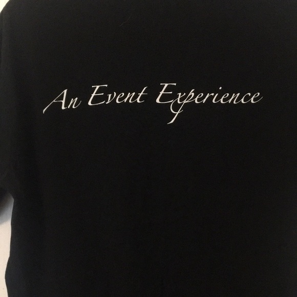 V-Neck Short Sleeve T-Shirt Black - Picture 8 of 9